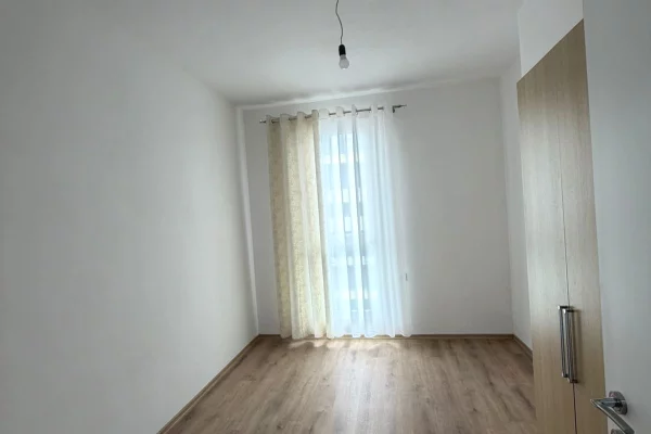 Shtepi me qera Apartament ne Tirane, 2+1, Mobilimi E mobiluar, Pagesa 450  Euro.