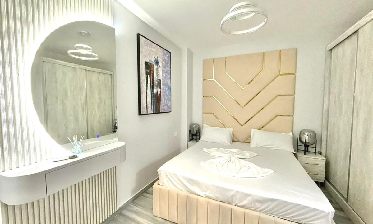 Shtepi me qera Apartament ne Tirane, 2+1, Mobilimi E mobiluar, Pagesa 600  Euro.