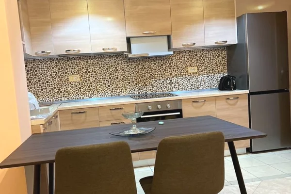 Shtepi me qera 2+1 ne Tirane - 500 Euro