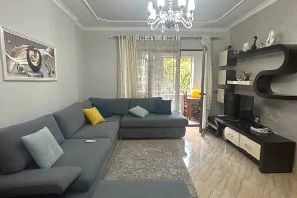 Shtepi ne shitje 2+1 ne Tirane - 220,000 Euro