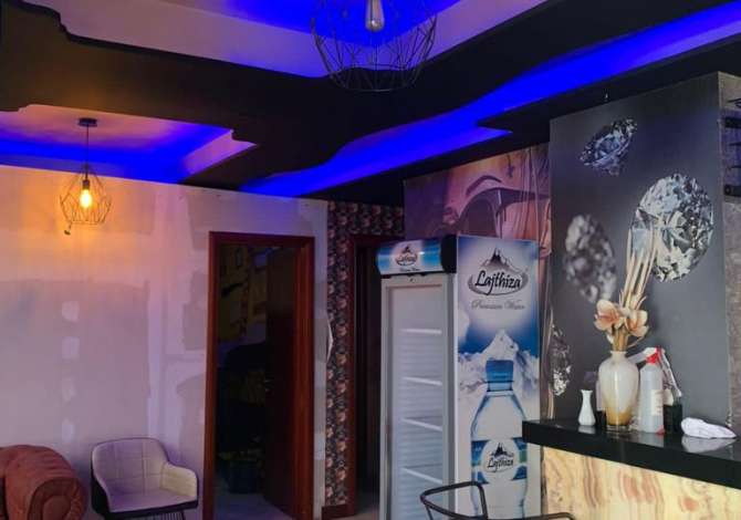 Jepet me qera Shisha Lounge tek 21 Dhjetori ne Rruge Kryesore