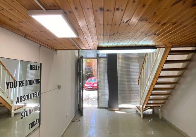 Jepet me qera ambjent per zyre duplex tek 21-Dhjetori