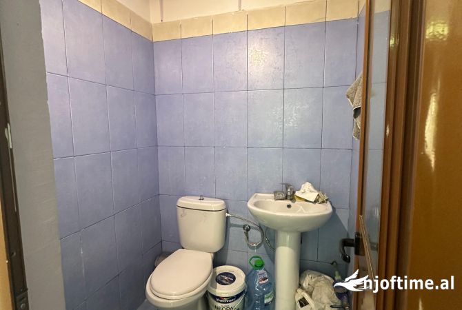 Business Property in Sale 1+1 in Tirana - 25,000 Euro