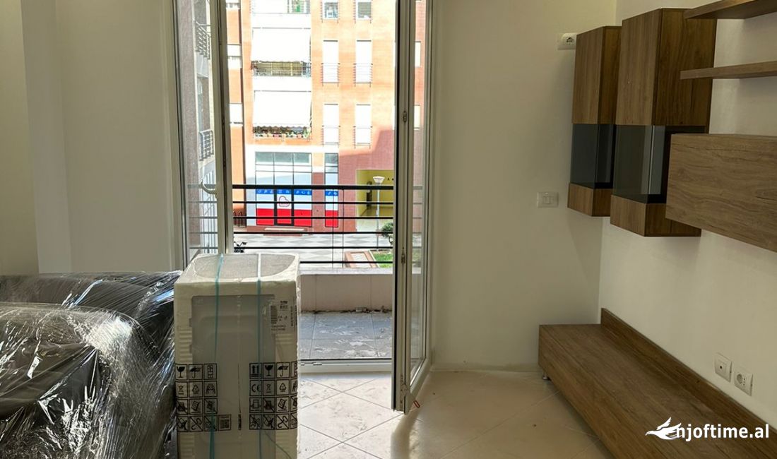 Shtepi me qera Apartament ne Tirane, 2+1, Mobilimi E mobiluar, Pagesa 65,000  Leke.