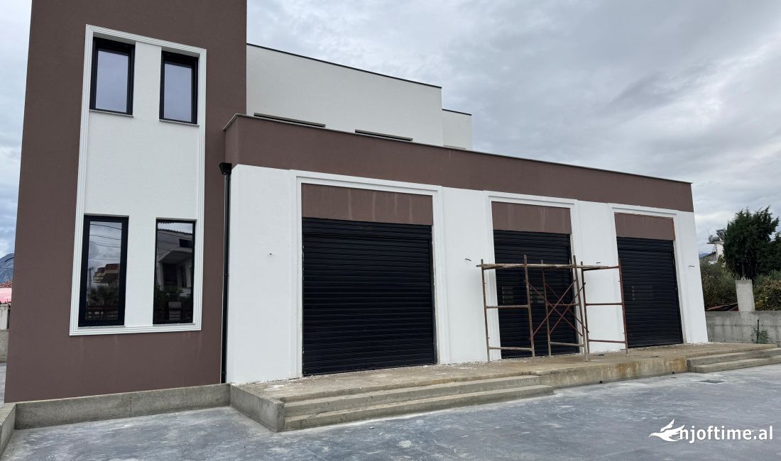 Jepet me qira ambjent biznesi ne Kamez