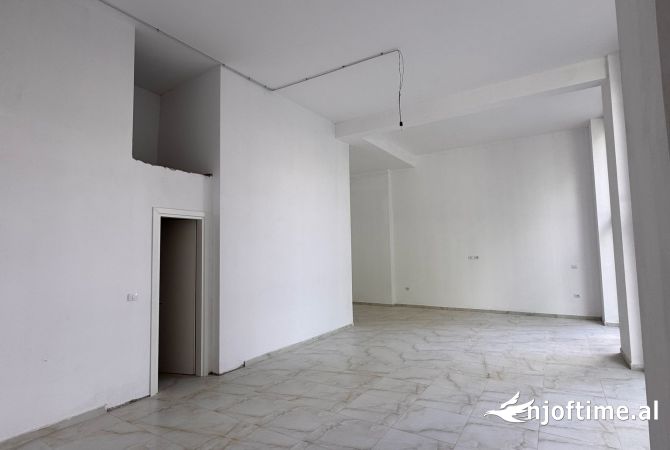 Jepet me qera ambjent biznesi Don Bosko