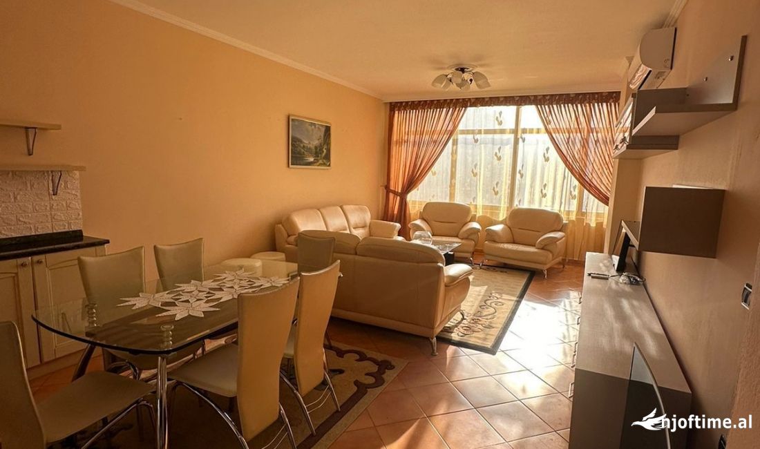 Shtepi me qera Apartament ne Tirane, 2+1, Mobilimi E mobiluar, Pagesa 550  Euro.