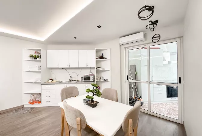 Jepet me qira apartament 2+1+ballkon ne Don Bosko