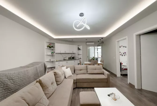 Shtepi me qera Apartament ne Tirane, 2+1, Mobilimi E mobiluar, Pagesa 700  Euro.