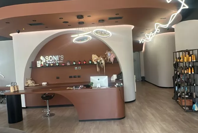 Jepet me qira ambjent biznesi ose shitet aktiviteti i qendres estetike ne Astir