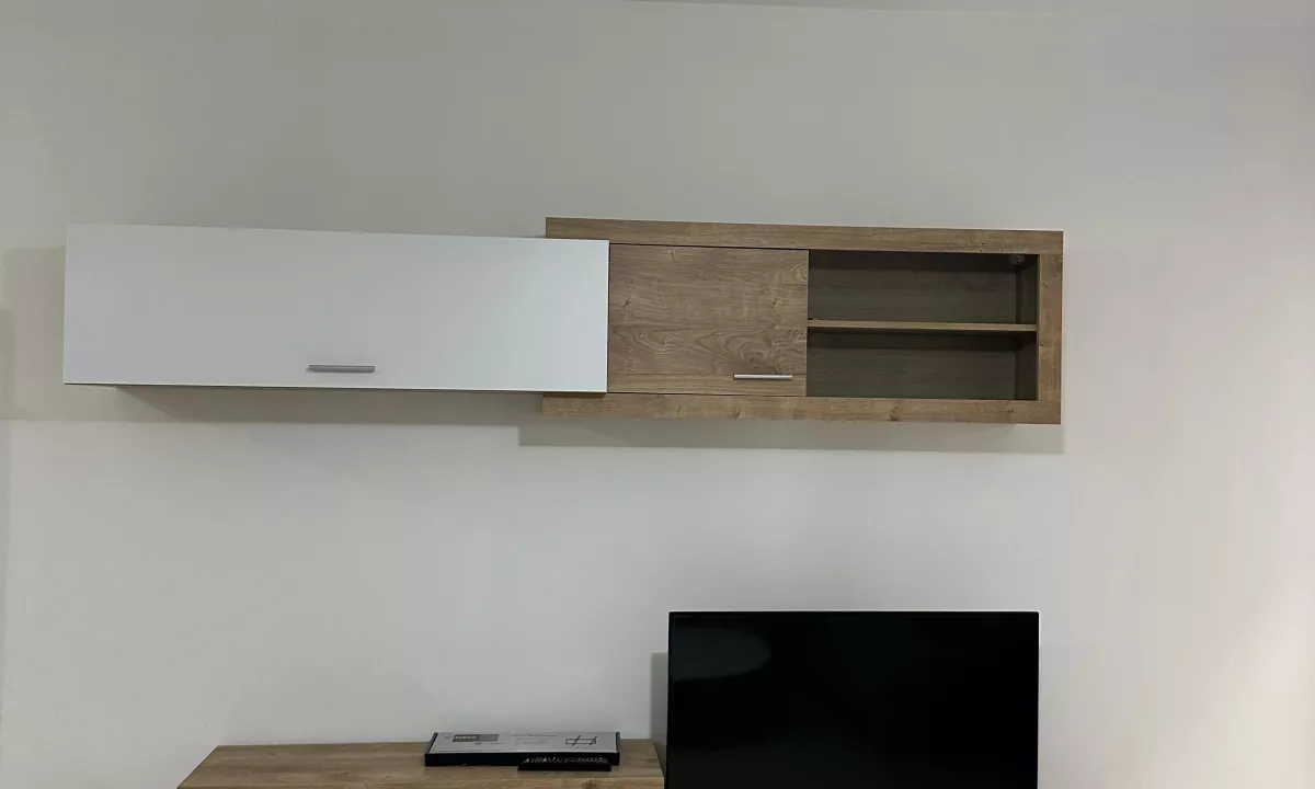 Shtepi ne shitje Apartament ne Tirane, 2+1, Mobilimi E mobiluar, Pagesa 142,500  Euro.