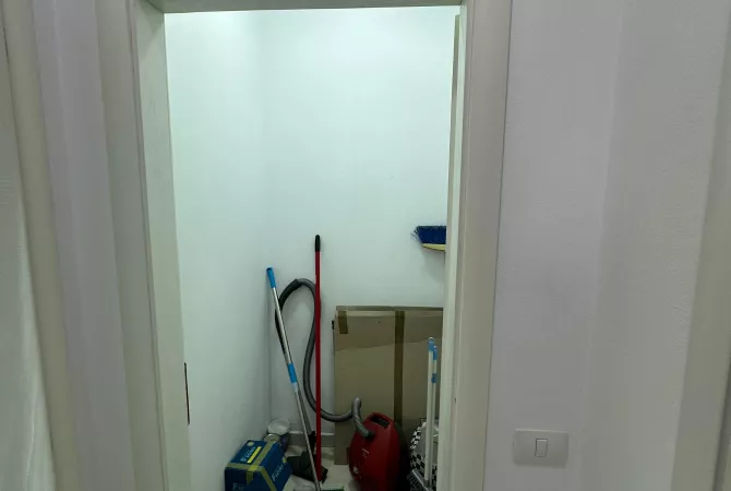 Shtepi ne shitje Apartament ne Tirane, 2+1, Mobilimi E mobiluar, Pagesa 142,500  Euro.