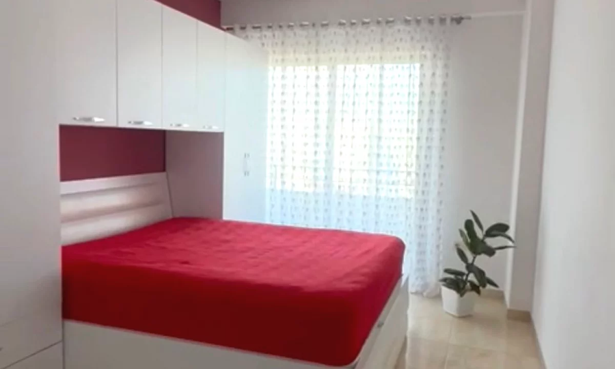 Shtepi me qera Apartament ne Tirane, 1+1, Mobilimi E mobiluar, Pagesa 350  Euro.