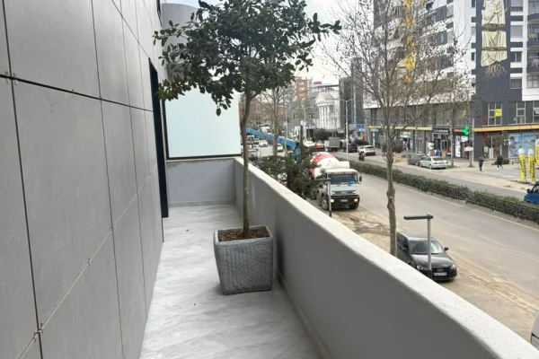 Shtepi me qera Apartament ne Tirane, 2+1, Mobilimi E mobiluar, Pagesa 550  Euro.