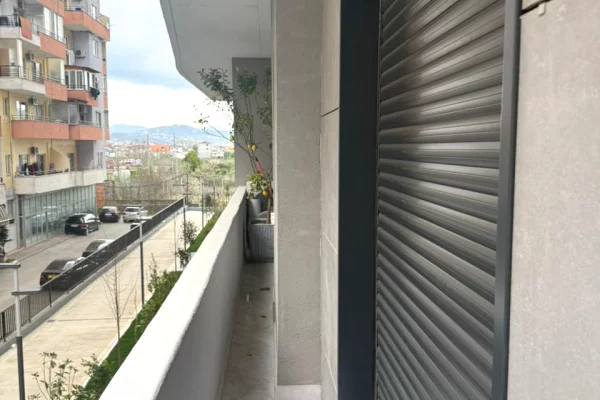 Shtepi me qera Apartament ne Tirane, 2+1, Mobilimi E mobiluar, Pagesa 550  Euro.