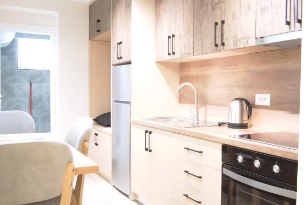 Shtepi me qera Apartament ne Tirane, 2+1, Mobilimi E mobiluar, Pagesa 1,200  Euro.