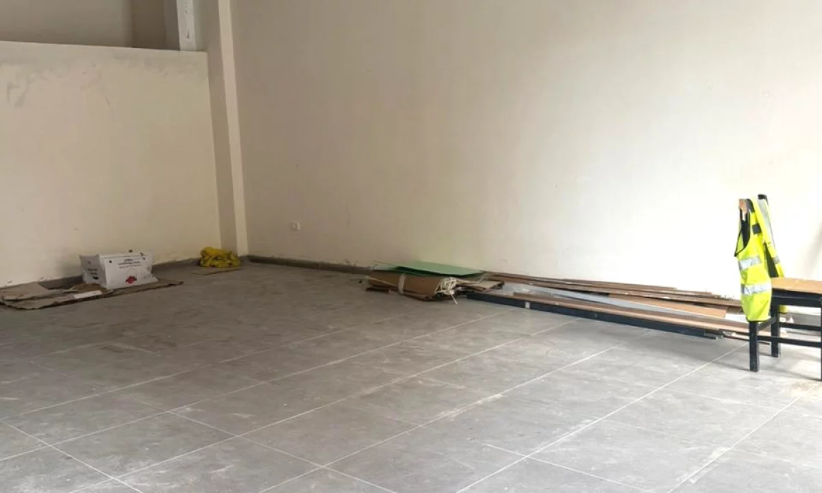 Jepen me qira ambjente biznesi, te ndara ose te gjitha bashke 