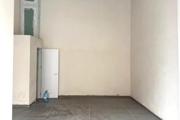 Jepen me qira ambjente biznesi, te ndara ose te gjitha bashke 