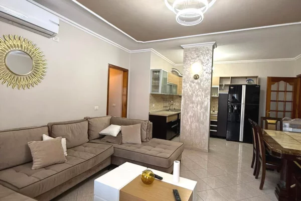 Shtepi me qera Apartament ne Tirane, 2+1, Mobilimi E mobiluar, Pagesa 750,000  Leke.