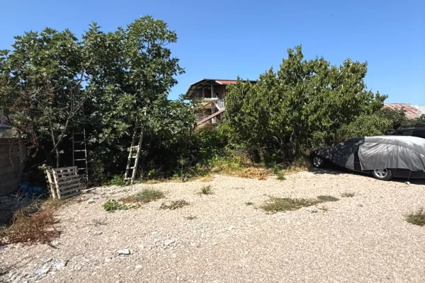 Land for Sale in Tirana - 50,000 Leke