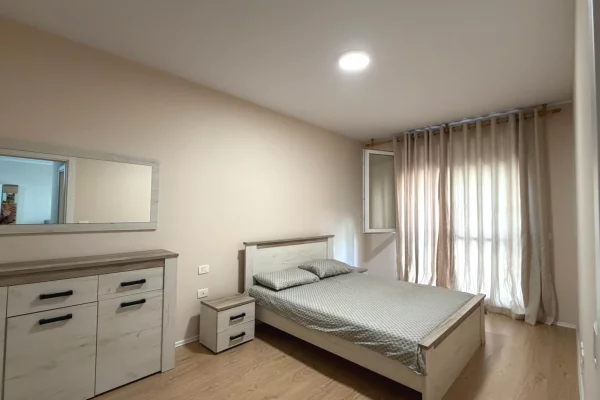 Shtepi me qera Apartament ne Tirane, 2+1, Mobilimi E mobiluar, Pagesa 750  Euro.