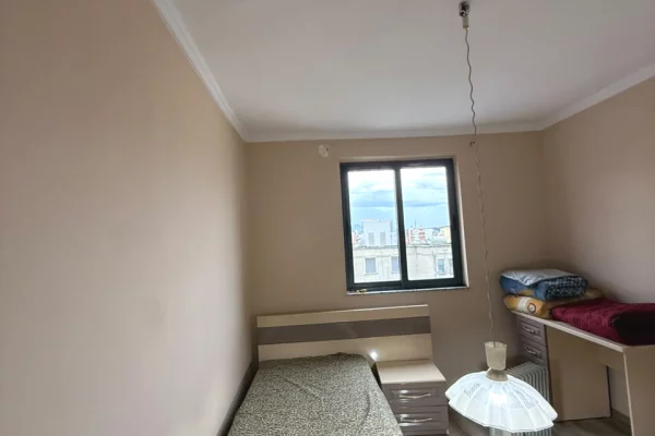 Shtepi me qera Apartament ne Tirane, 2+1, Mobilimi E mobiluar, Pagesa 55,000  Leke.