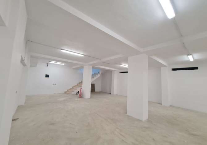 Ambient biznesi me qera 1+1 ne Vlore - 950 Euro