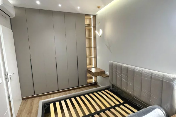 Shtepi me qera Apartament ne Tirane, 1+1, Mobilimi E mobiluar, Pagesa 500  Euro.