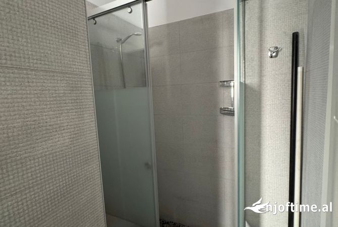 Appartamento in affitto a Tirana 2+1, Arredato