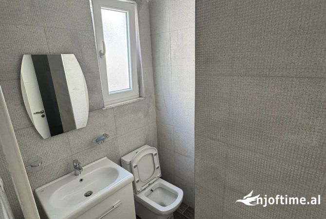 Appartamento in affitto a Tirana 2+1, Arredato