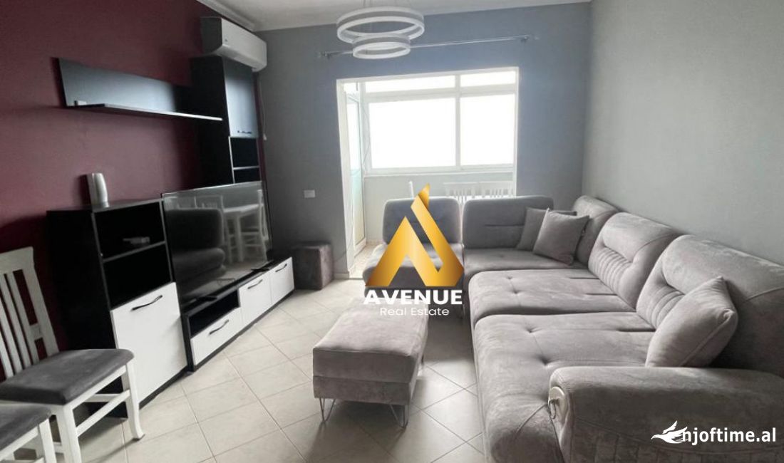 Appartamento in affitto a Tirana 2+1, Arredato