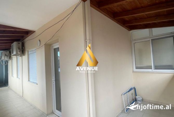 Appartamento in affitto a Tirana 2+1, Arredato