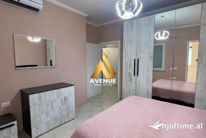 Appartamento in affitto a Tirana 2+1, Arredato