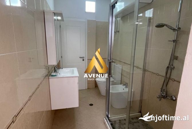 Appartamento in affitto a Tirana 2+1, Arredato