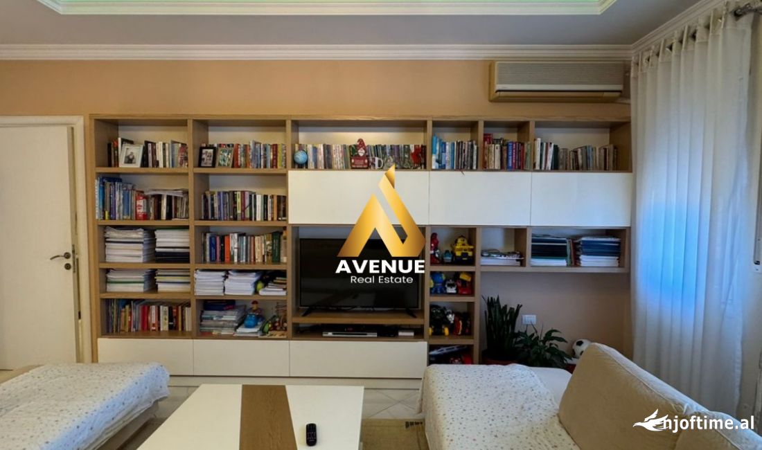 Appartamento in vendita a Tirana 3+1, Arredato