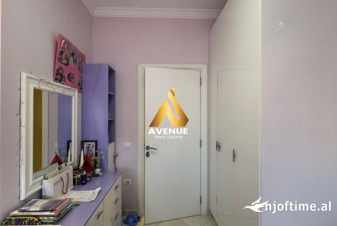 Appartamento in vendita a Tirana 3+1, Arredato