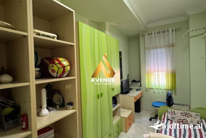 Appartamento in vendita a Tirana 3+1, Arredato