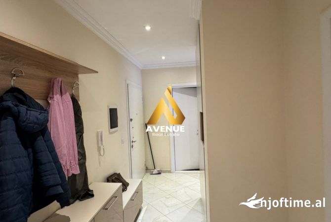 Appartamento in vendita a Tirana 3+1, Arredato