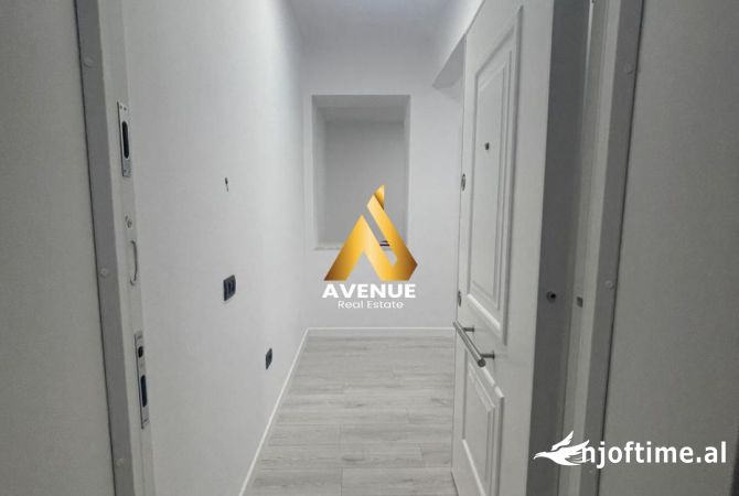 AMBIENT BIZNESI ME QERA, MYSLYM SHYRI, TIRANE 