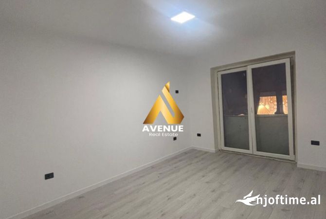 AMBIENT BIZNESI ME QERA, MYSLYM SHYRI, TIRANE 