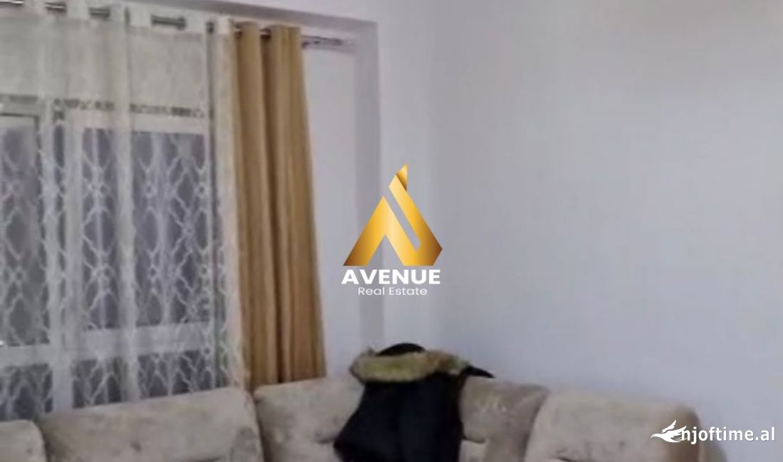 Shtepi me qera Apartament ne Tirane, 2+1, Mobilimi E mobiluar, Pagesa 550  Euro.