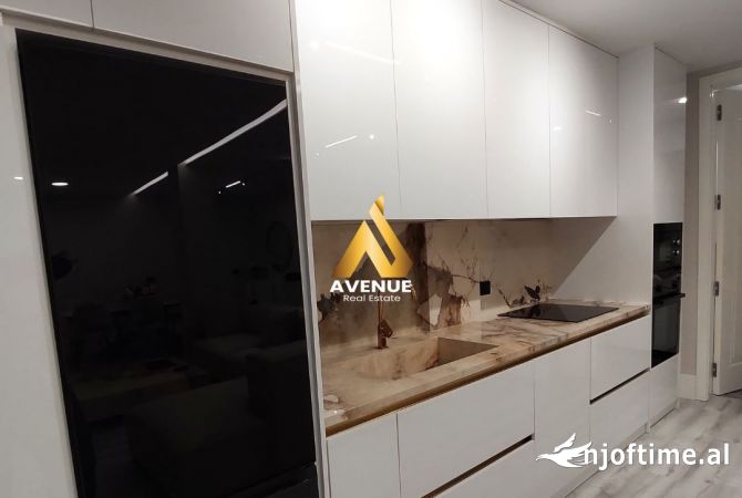 Shtepi me qera Apartament ne Tirane, 2+1, Mobilimi E mobiluar, Pagesa 2,000  Euro.