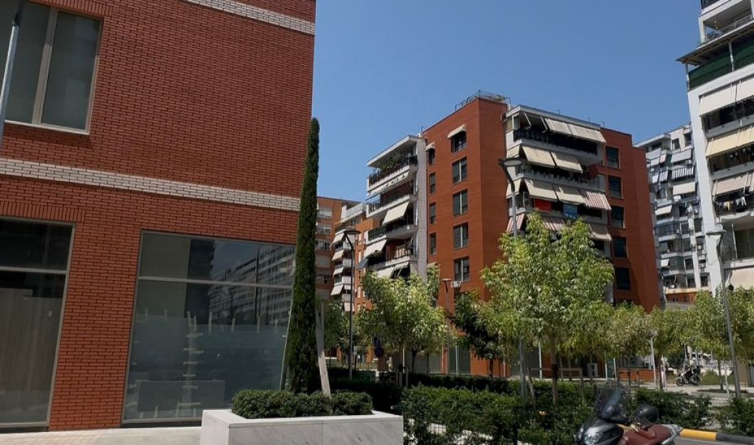 Shtepi me qera Apartament ne Tirane, 2+1, Mobilimi E mobiluar, Pagesa 1,500  Euro.