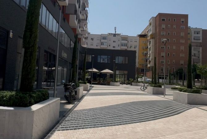Shtepi me qera Apartament ne Tirane, 2+1, Mobilimi E mobiluar, Pagesa 1,500  Euro.