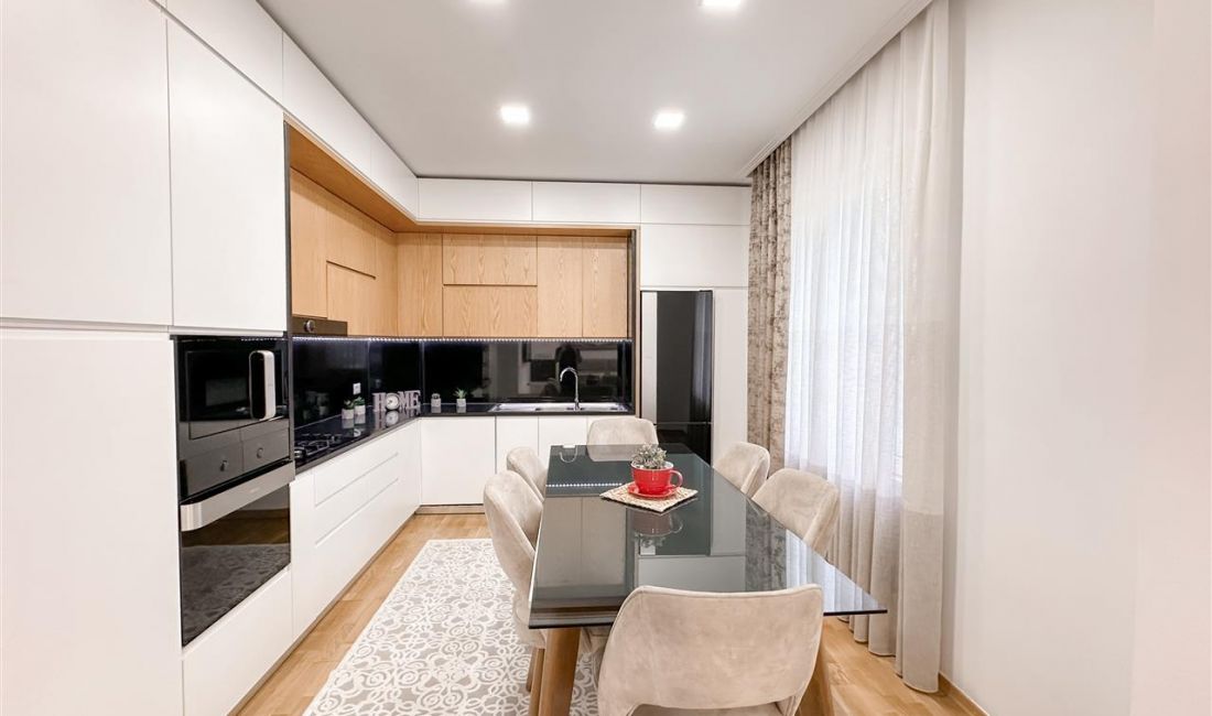 Appartamento in vendita a Tirana 3+1, Arredato