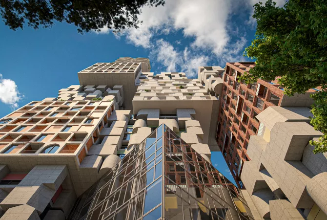 SHITEN APARTAMENTE TEK HORA VERTIKALE 