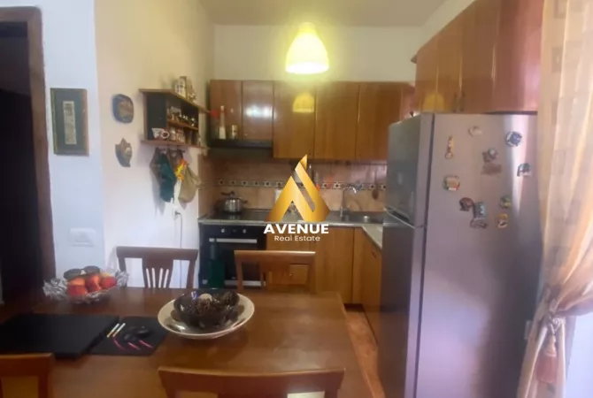 Shtepi me qera Apartament ne Tirane, 1+1, Mobilimi E mobiluar, Pagesa 50,000  Leke.