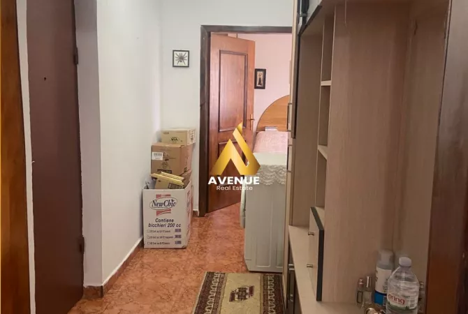 Shtepi me qera Apartament ne Tirane, 1+1, Mobilimi E mobiluar, Pagesa 50,000  Leke.