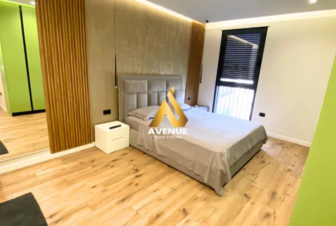 Shtepi me qera Apartament ne Tirane, 2+1, Mobilimi E mobiluar, Pagesa 1,400  Euro.