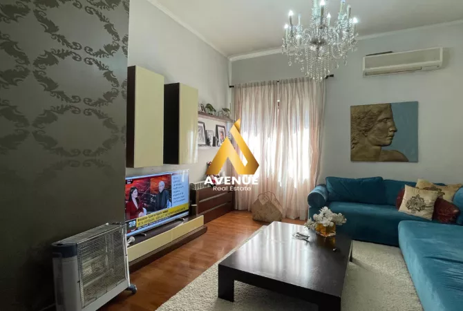 Shtepi me qera Apartament ne Tirane, 2+1, Mobilimi E mobiluar, Pagesa 1,300  Euro.